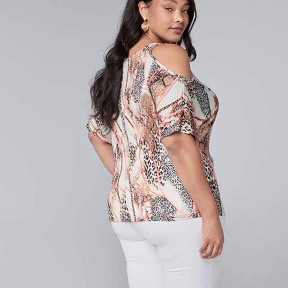 Plus Size cold shoulders Slit Detail Printed
Top Bran New size size 1X - Picture 2 of 5
